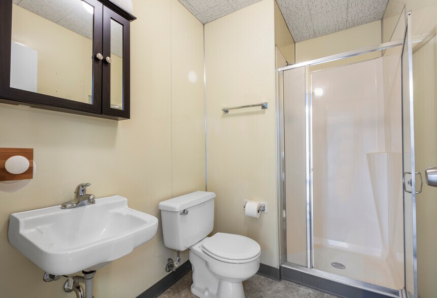 More Photos Of 75 Dillon Ave, Campbell Service For Sale