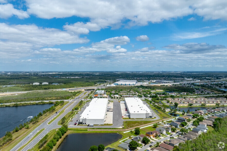 More Photos Of 13643 S Orange Ave, Orlando Distribution For Lease