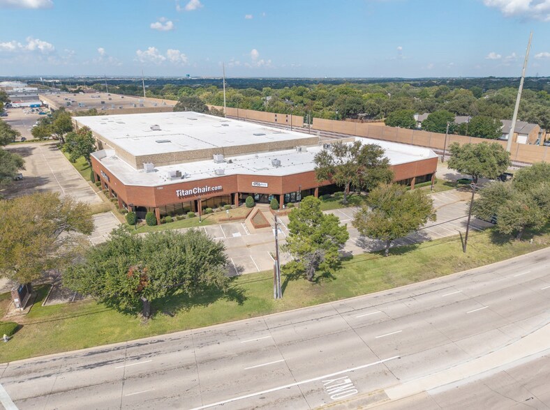 More Photos Of 1303 Marsh Ln, Carrollton Warehouse For Lease