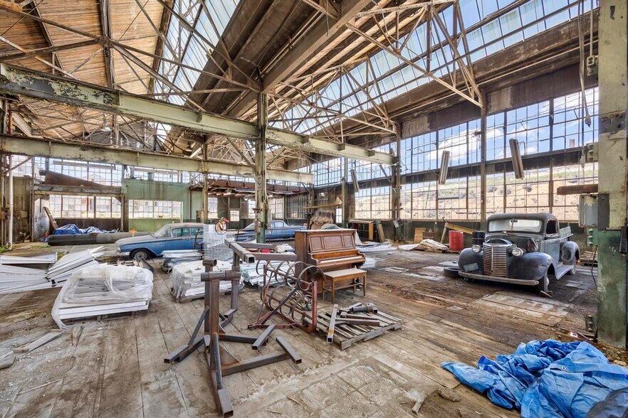 More Photos Of 244 Anaconda Rd, Butte Warehouse For Sale