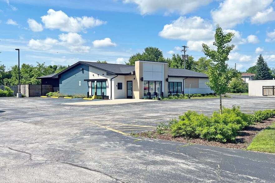 More Photos Of 4330 Wilder Rd, Bay City Freestanding For Lease