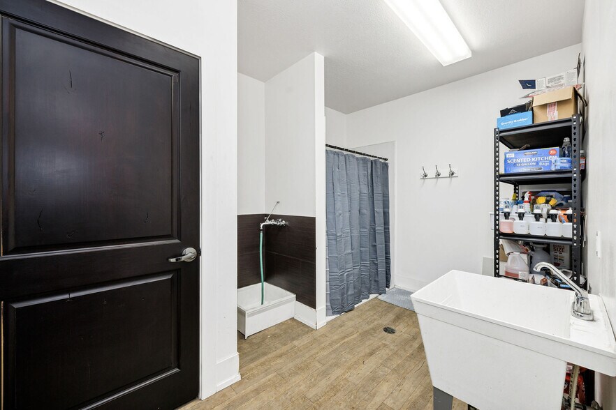 More Photos Of 1189 W 1700 N, Logan Warehouse For Lease