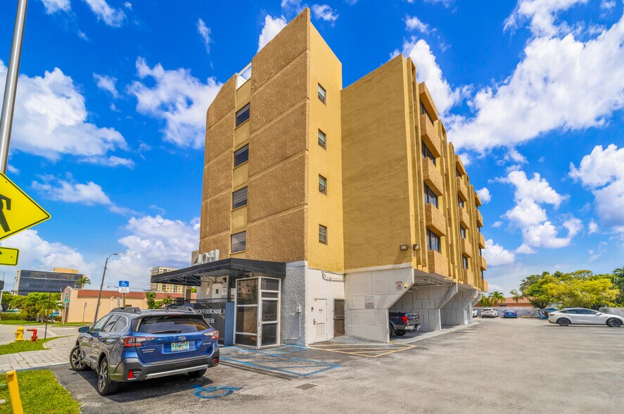 More Photos Of 4011 W Flagler St, Miami Loft Creative Space For Lease
