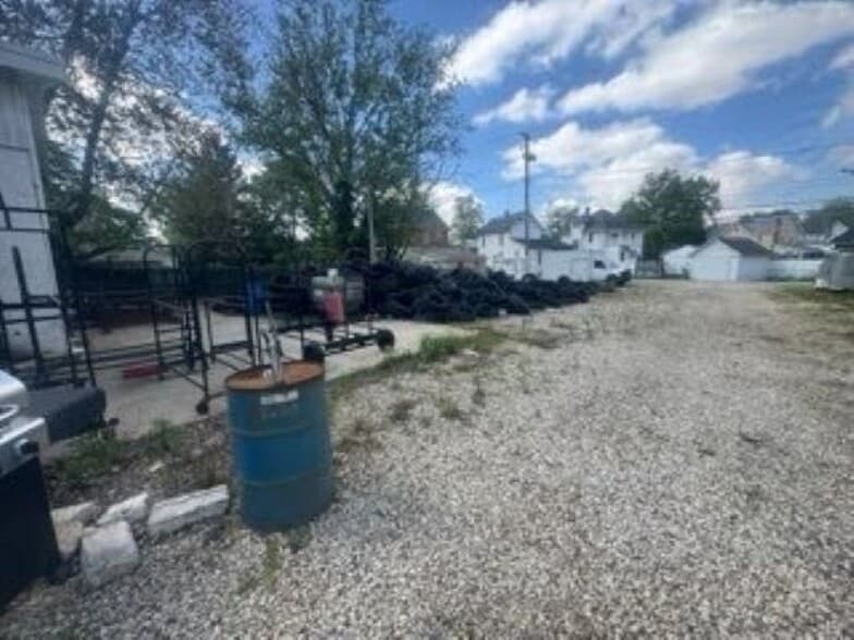 More Photos Of 130 Melmore St, Tiffin Auto Repair For Sale