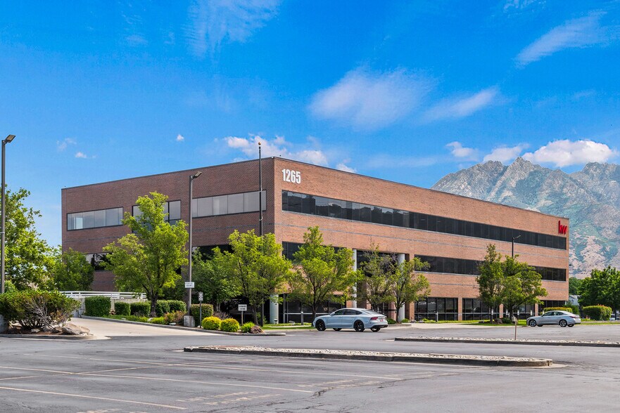 Primary Photo Of 1225 E Fort Union Blvd, Cottonwood Heights Unknown For Lease