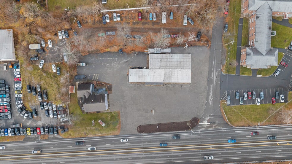 More Photos Of 433 Boston Tpke, Shrewsbury Freestanding For Sale