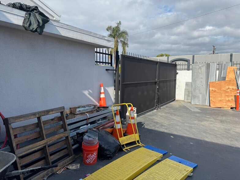 More Photos Of 8046 Main St, Stanton Freestanding For Sale