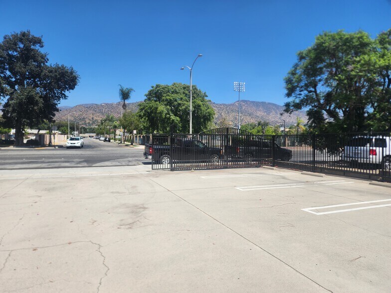 More Photos Of 578-580 E Foothill Blvd, Azusa Loft Creative Space For Lease