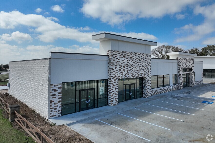 More Photos Of 21941 Rosehill Reserve Dr, Tomball General Retail For Lease