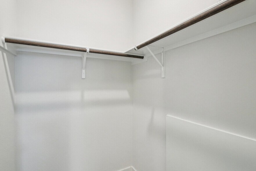 More Photos Of 2600 Gattis School Rd, Round Rock Multifamily For Sale