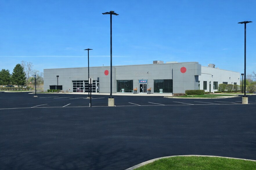 More Photos Of 18181 Hall Rd, Macomb Township Storefront For Sale