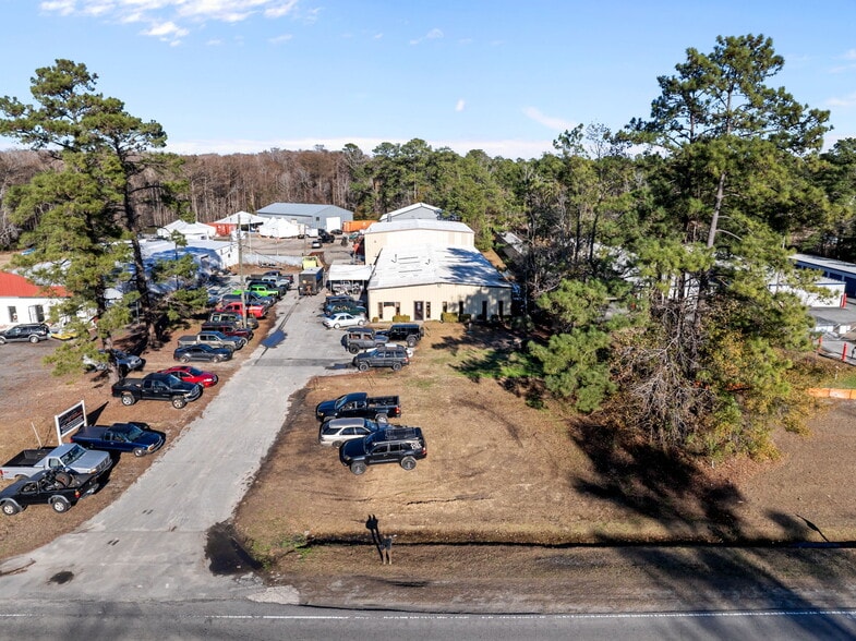 More Photos Of 4704 N College Rd, Castle Hayne Warehouse For Lease