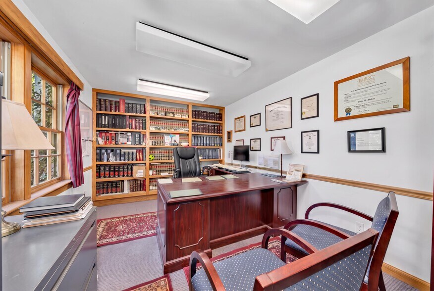 More Photos Of 58 Main St, Topsfield Office For Sale