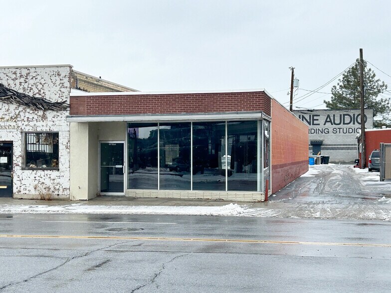 Primary Photo Of 40 W 100 N, Provo Storefront For Lease
