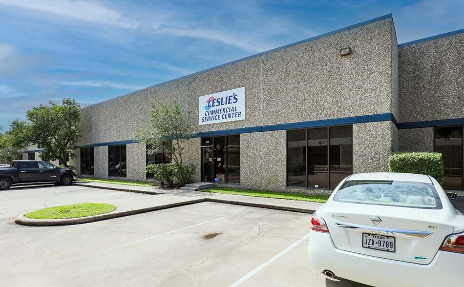 More Photos Of 18207 Chisholm Trl, Houston Unknown For Lease