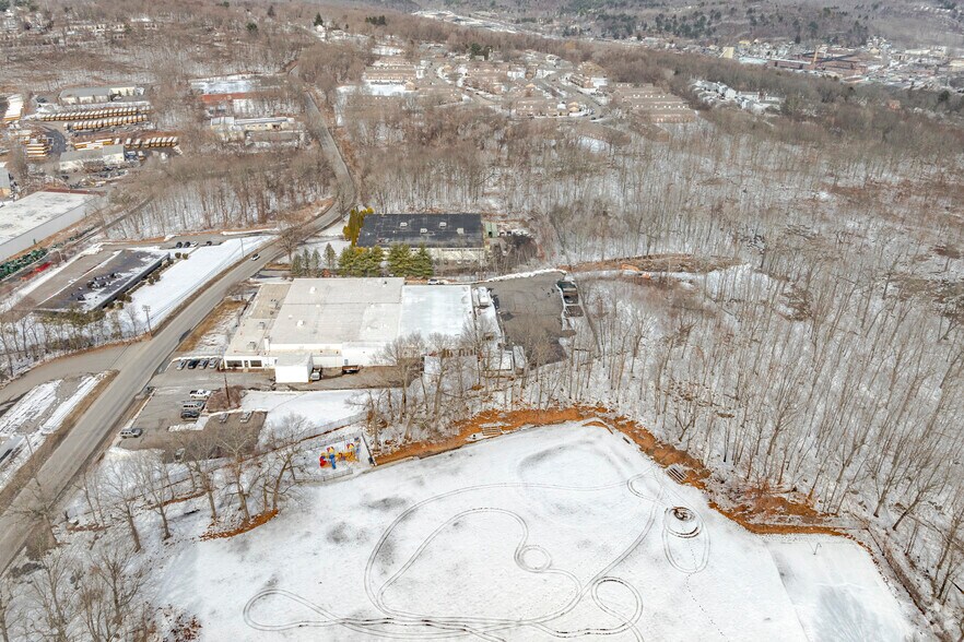 More Photos Of 266 Brookside Rd, Waterbury Land For Lease