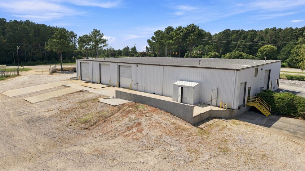 More Photos Of 3613 Jones Sausage Rd, Garner Flex For Lease