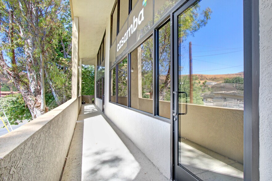 More Photos Of 5210 Lewis Rd, Agoura Hills Light Distribution For Lease