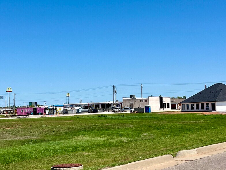 More Photos Of 687 A St, Elgin Land For Sale