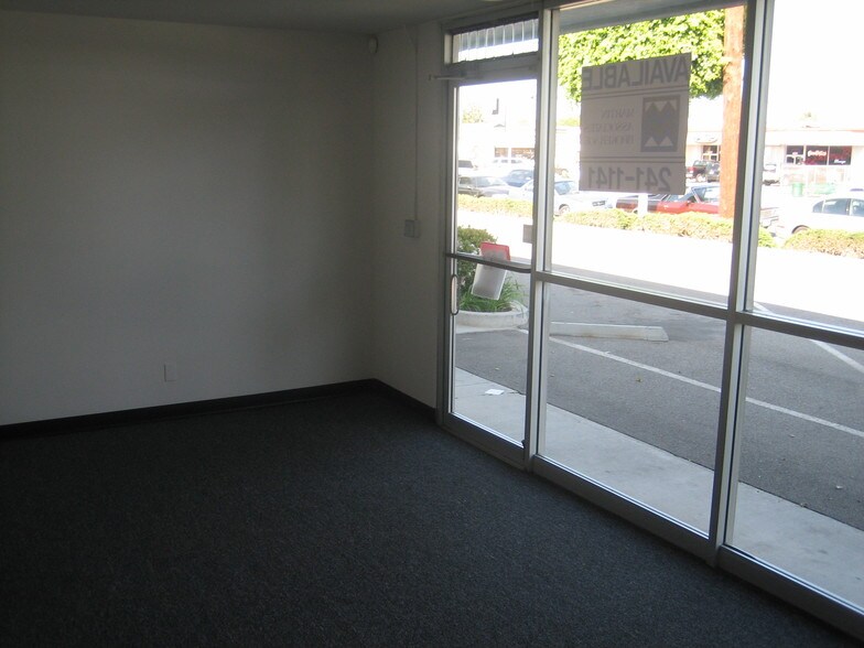 More Photos Of 1650 N Glassell St, Orange Light Distribution For Lease