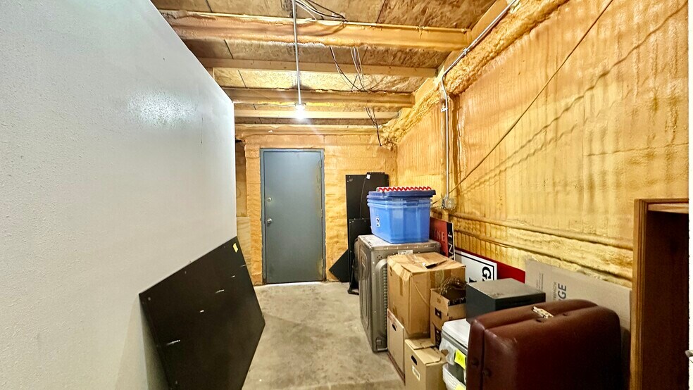 More Photos Of 115 Archer St, Jacksboro Office For Lease