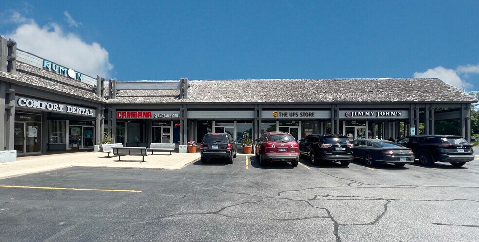 More Photos Of 5250 Grand Ave, Gurnee Freestanding For Lease
