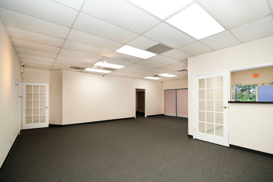 More Photos Of 5367 N Nob Hill Rd, Sunrise Office For Lease