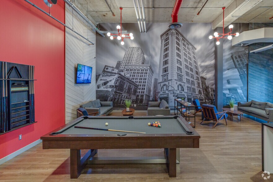 More Photos Of 233 Kennedy St, Winnipeg Apartments For Lease