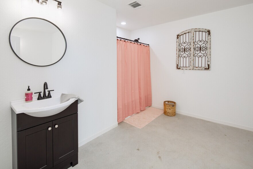 More Photos Of 1235 Kelley Woods Ln, Franklin Specialty For Sale