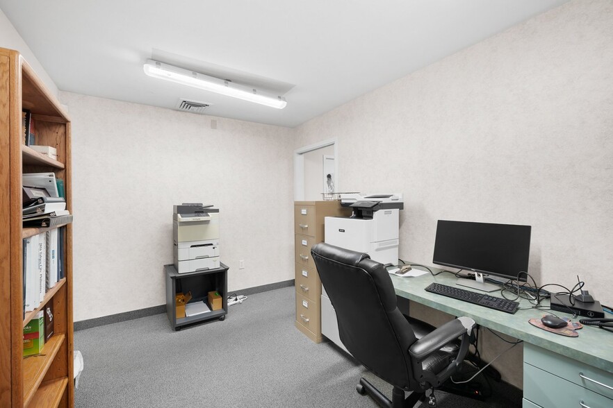 More Photos Of 1050 Las Tablas Rd, Templeton Medical For Sale