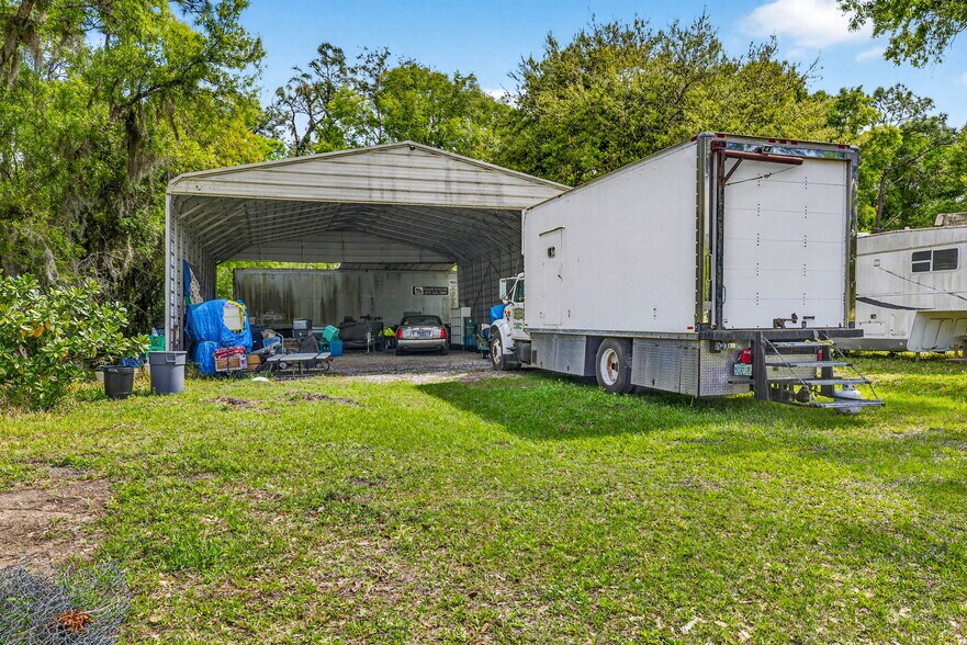 More Photos Of 3308 24th Ave SE, Ruskin Specialty For Sale