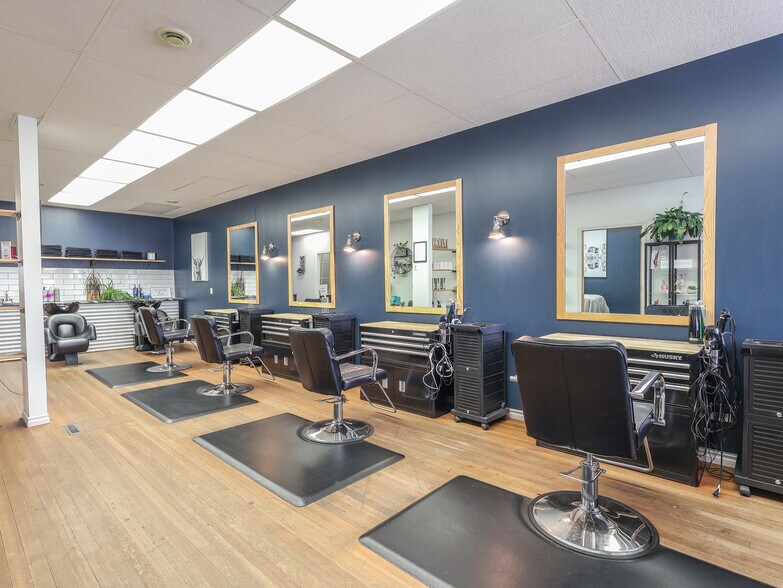 More Photos Of 5010 50 st, Stettler General Retail For Sale