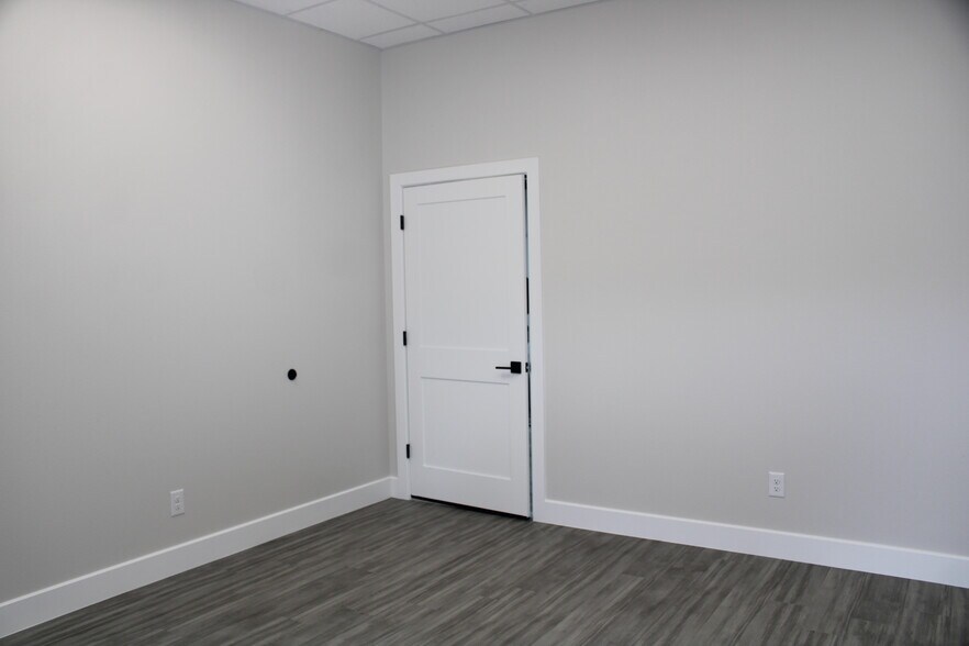 More Photos Of 21631 Rhodes Rd, Spring Unknown For Lease