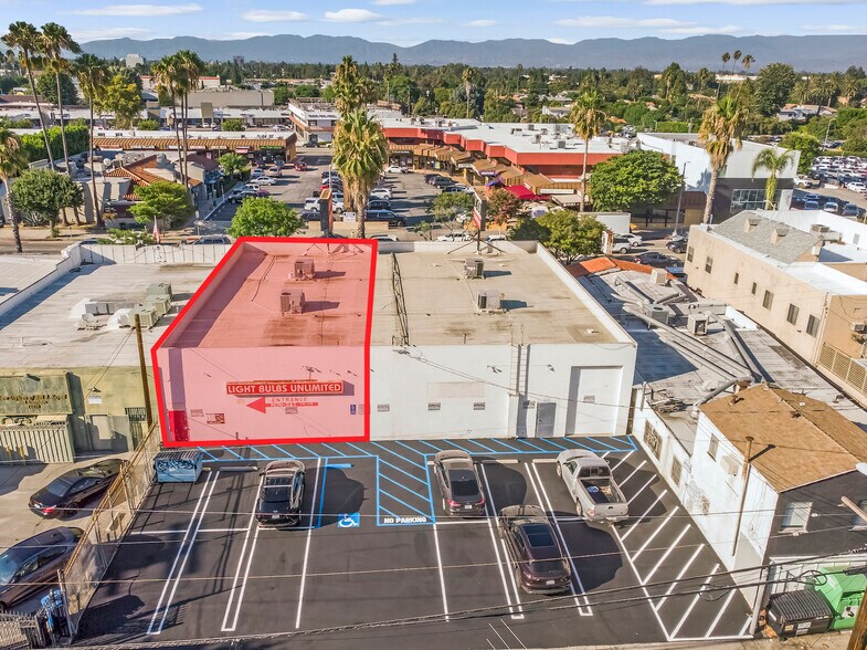 More Photos Of 14444-14446 Ventura Blvd, Sherman Oaks Storefront For Lease