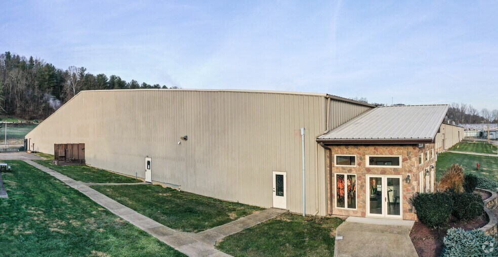 More Photos Of 210 13th St, Malta Manufacturing For Lease