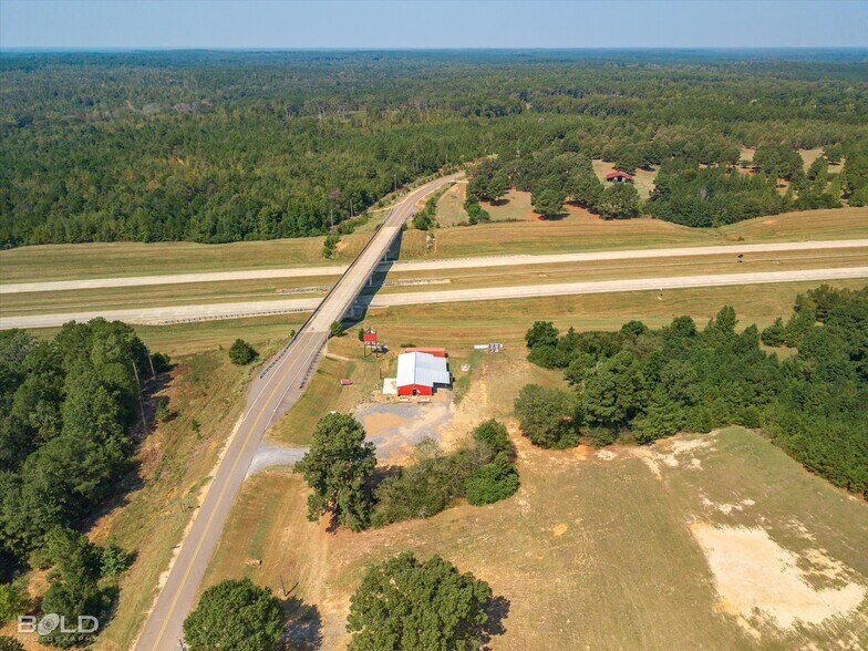 More Photos Of 7318 Ida State Line rd, Ida Bar For Sale