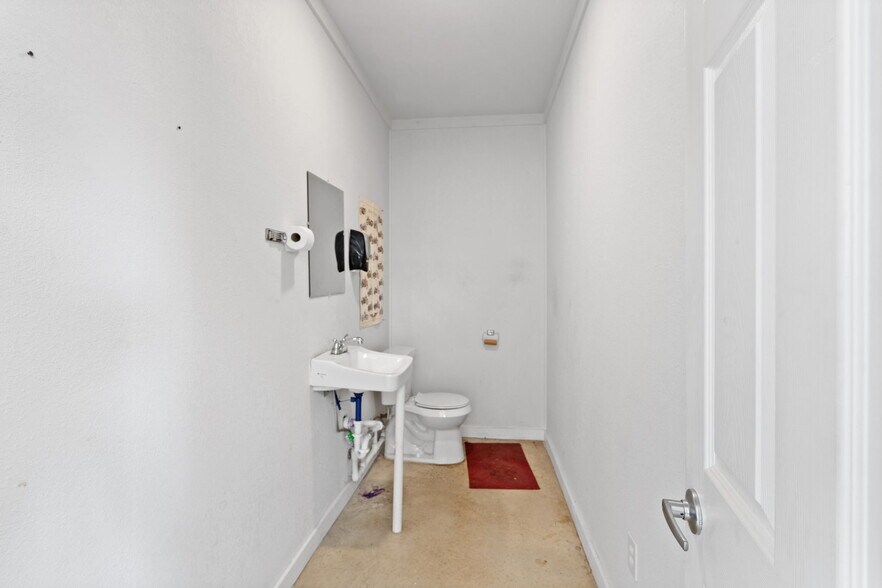 More Photos Of TBD Hwy 281 South, Marble Falls Land For Sale