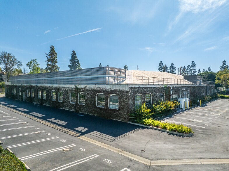 More Photos Of 10567 Jefferson Blvd, Culver City Loft Creative Space For Lease