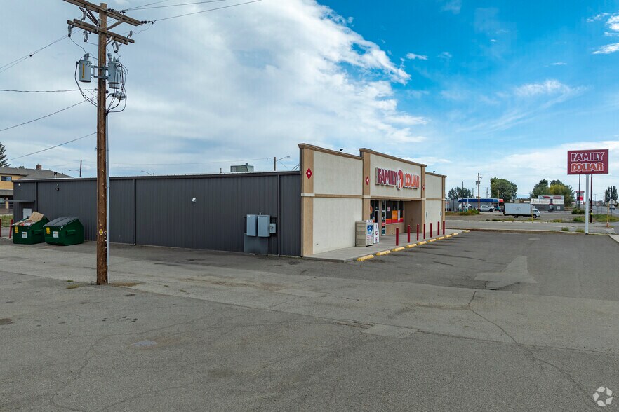 More Photos Of 217 Spruce St, La Jara Freestanding For Sale