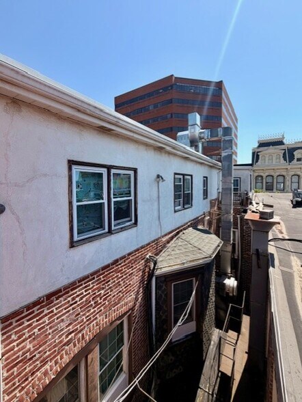 More Photos Of 825 N Market St, Wilmington Apartments For Sale