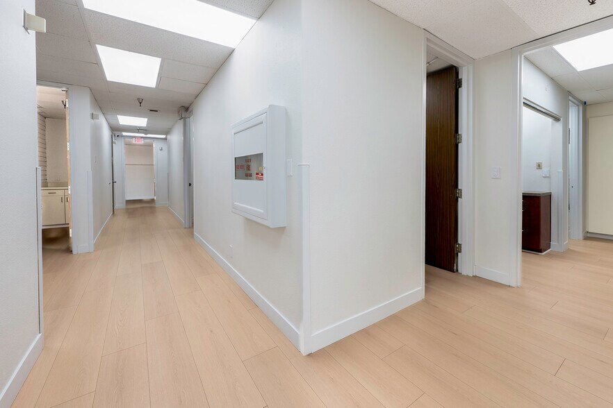 More Photos Of 500 Alamitos Ave, Long Beach Medical For Lease