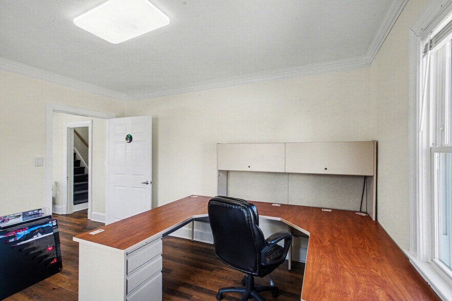 More Photos Of 2603 Lafayette Blvd, Fredericksburg General Retail For Lease