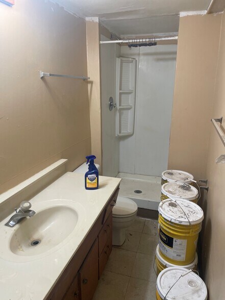 More Photos Of 330 Main Ave E, Soap Lake Freestanding For Lease