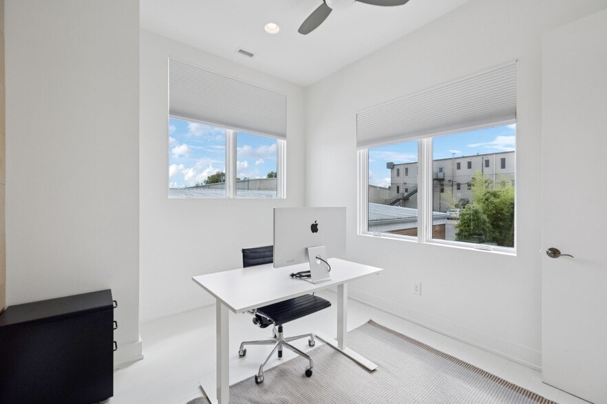 More Photos Of 2517 White Ave, Nashville Office Residential For Sale