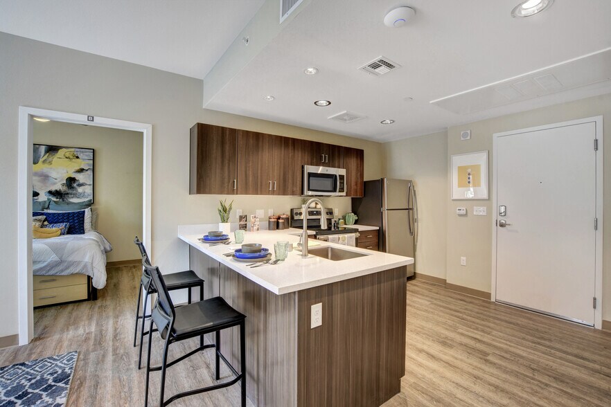 More Photos Of 1055 E Tropicana Ave, Las Vegas Apartments For Lease