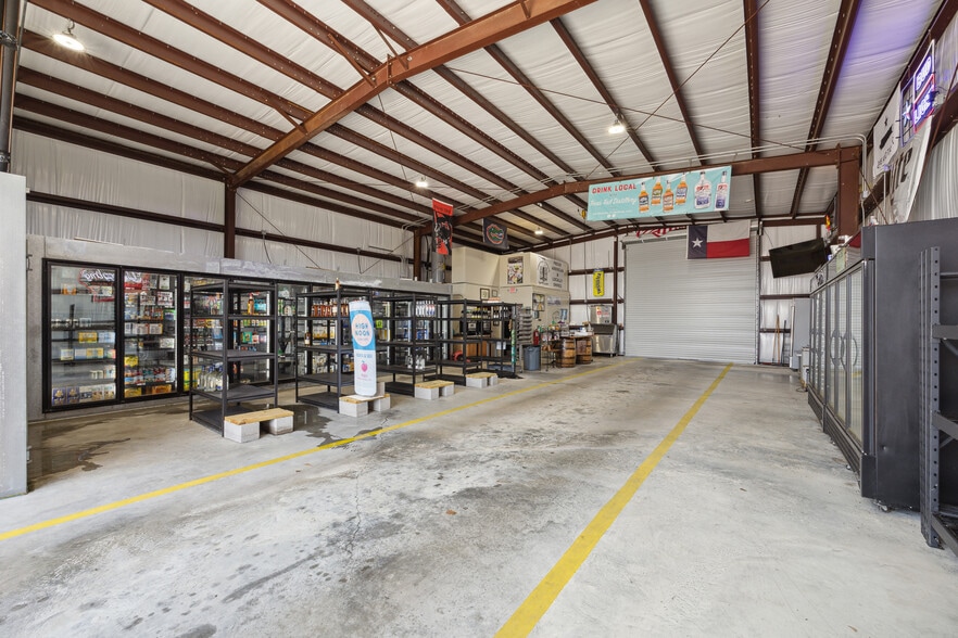 More Photos Of 13111 Highway 6, Santa Fe Freestanding For Sale