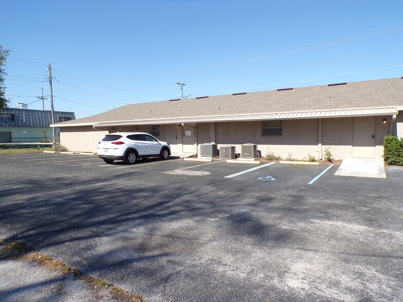 More Photos Of 2001-2005 Us Hwy 98, Lakeland Office For Lease