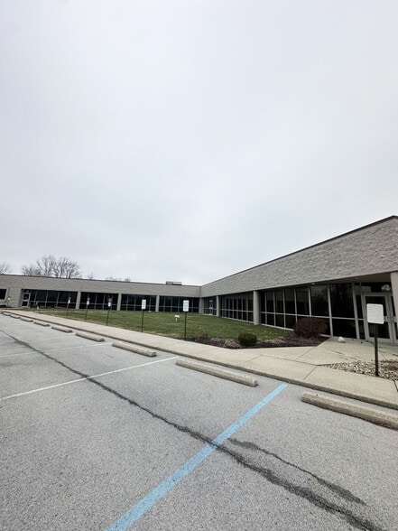 More Photos Of 2828 Enterprise Dr, Anderson Office For Sale