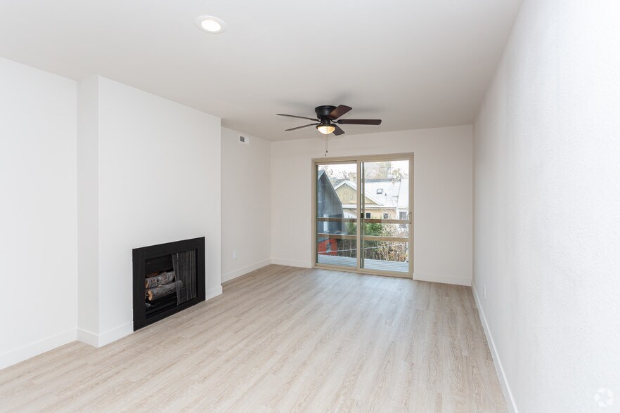 More Photos Of 107 N B St, Salt Lake City Apartments For Sale