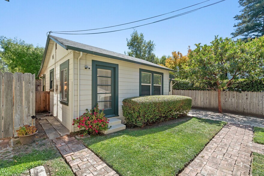 More Photos Of 516 Capitola Ave, Capitola Multifamily For Sale